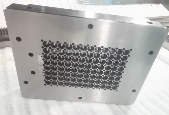 医療用射出成形金型工具用 高精度マルチキャビティピペットチップ金型インサート