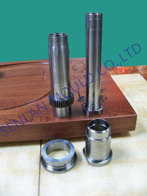 高耐性多孔型模具挿入器 微細な表面磨き (±0.002mm)