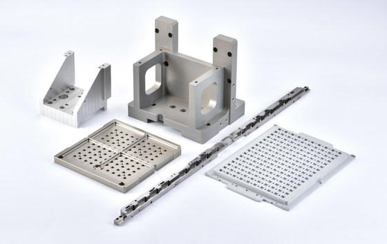 道具鋼のカスタム注入型模具部品 (Böhler / ASSAB)