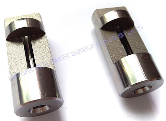 プラスチック製の模具の精密ロケーションブロックです