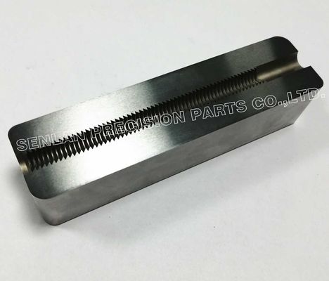 H13 (1.2344) 精密金型部品 | プラスチック金型用カスタムねじ込みコアインサート