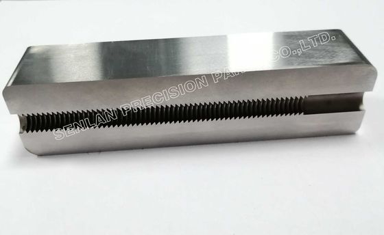 H13 (1.2344) 精密金型部品 | プラスチック金型用カスタムねじ込みコアインサート