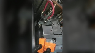 16個取りプリフォーム金型